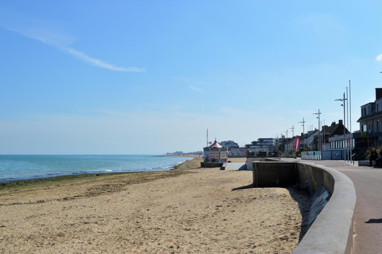 Appartement Moderne Avec Terrasse A 500M De La Mer Courseulles-sur-Mer Exteriér fotografie